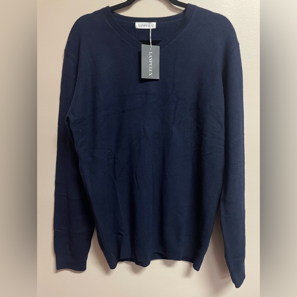 NWT - Lanpulux Navy Blue Wool V-Neck Sweater Men’s Size Medium